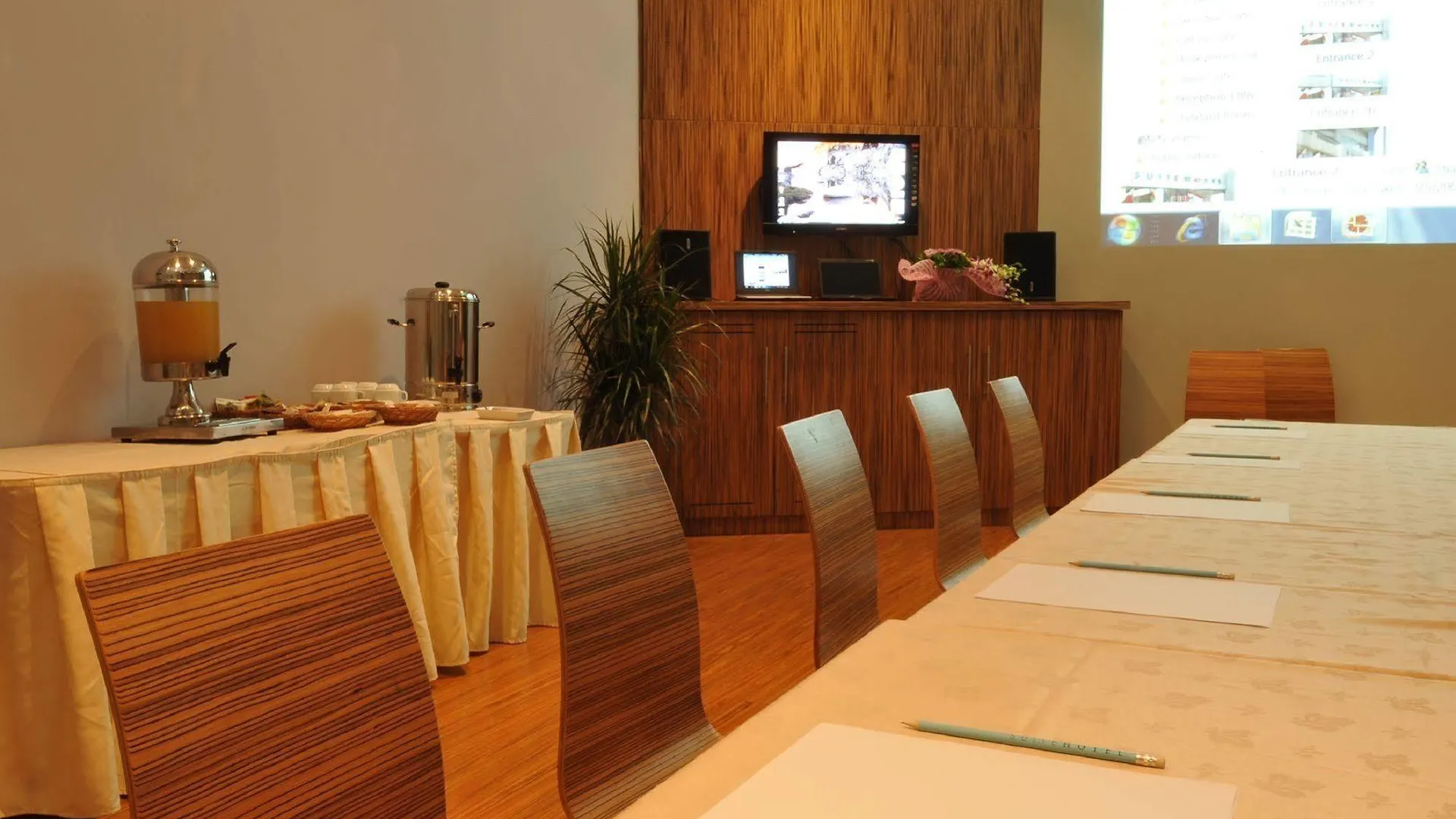 ***  Suite Hotel Merlot - Beirut Libanon